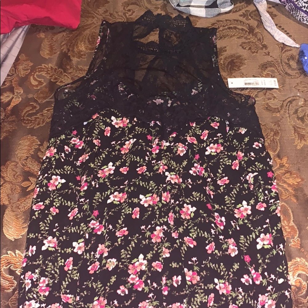 No boundaries lace floral top